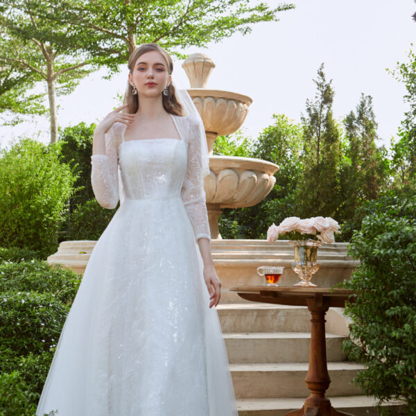 Áo dài phối lưới vải cinderella